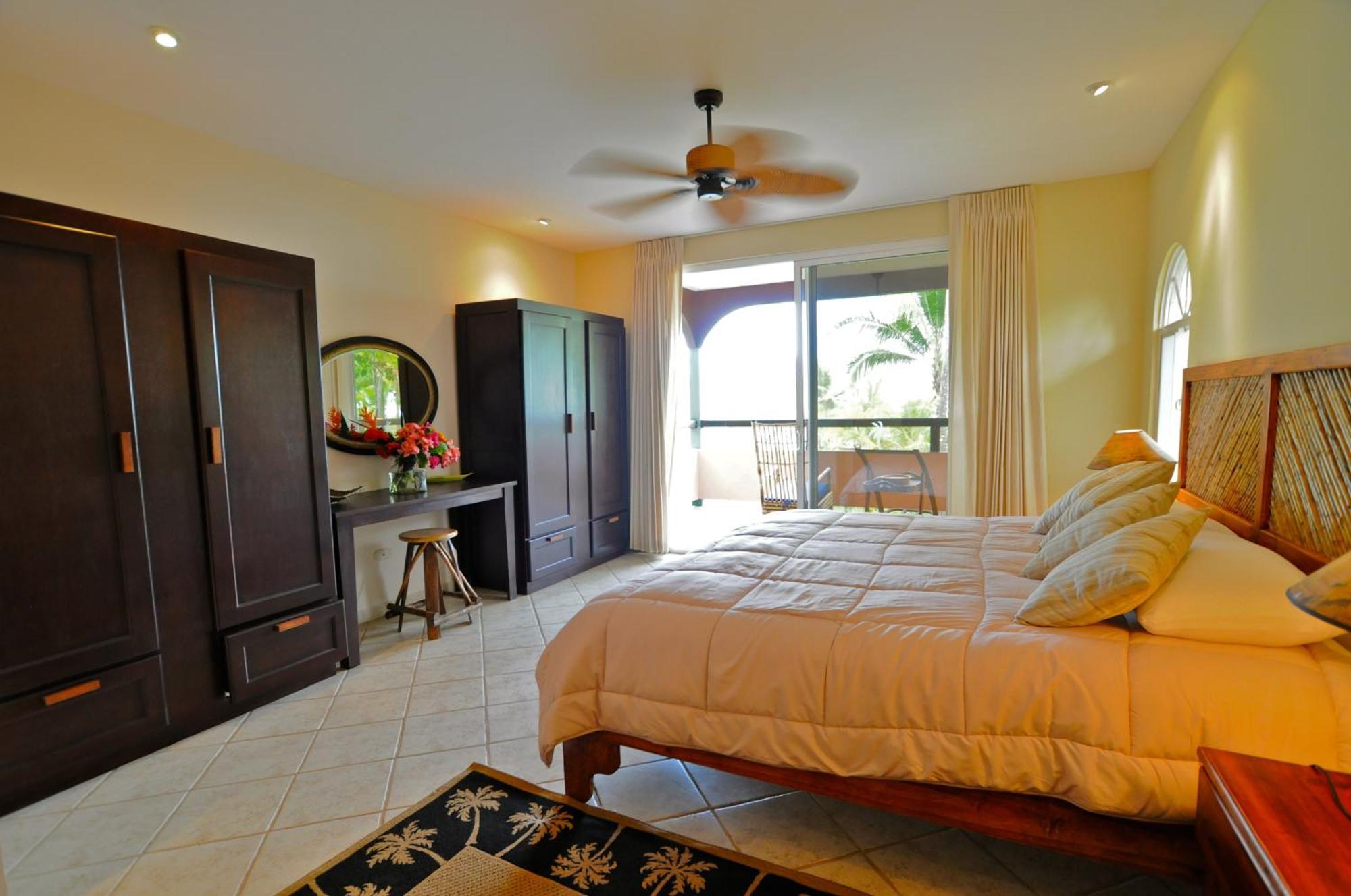 פאריטה Cocomar Beachfront Hotel מראה חיצוני תמונה